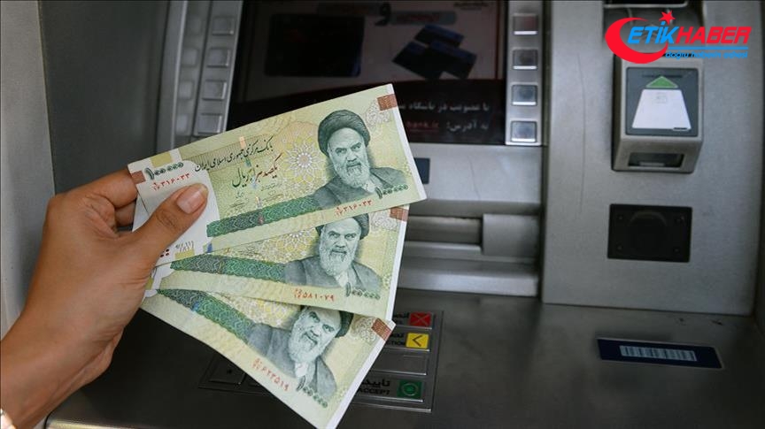 'İran ekonomisi yeni yılda küçülecek'