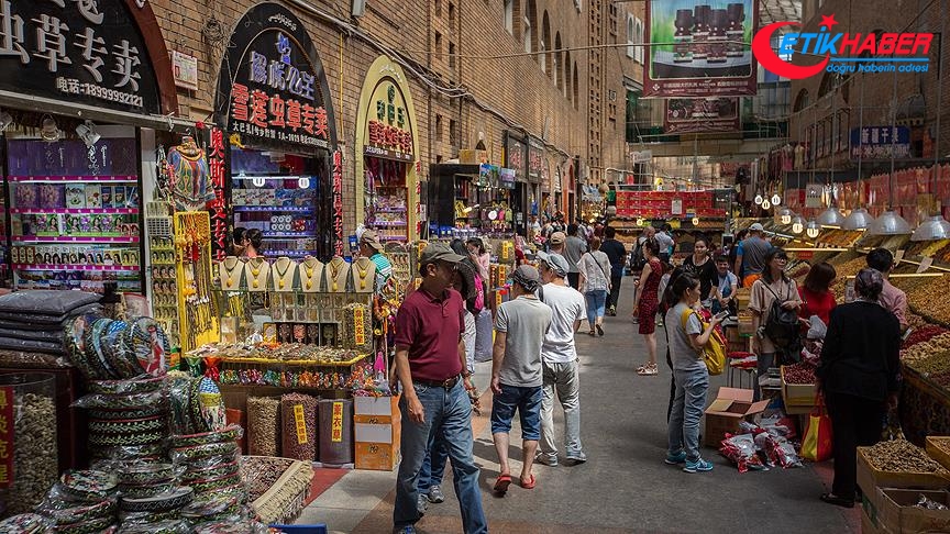 Uygur bölgesini ziyaret taleplerine koşullu izin
