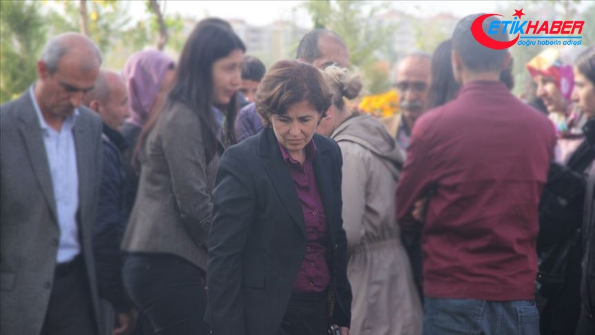 Eren Bülbül'ü şehit eden PKK'lı teröristin cenazesine katılan HDP'li başkan tutuklandı