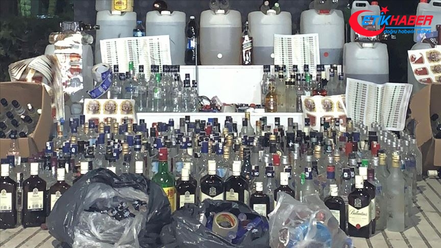 Hatay'da 427 şişe kaçak içki ele geçirildi