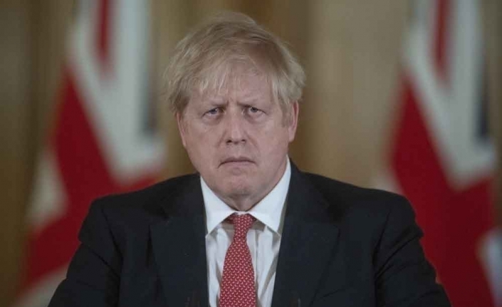 İngiltere Başbakanı Johnson, Putin'in Ukrayna'da "savaş suçu" işlediğini söyledi