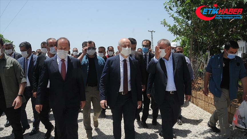 Bakan Karaismailoğlu Cizre'de incelemelerde bulundu