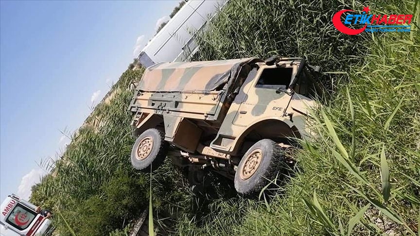 Gaziantep'te askeri araç devrildi: 5 asker yaralı