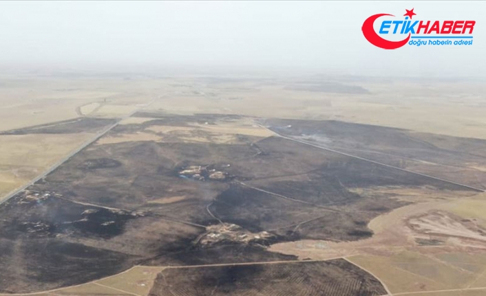 PKK/YPG Suriye'nin kuzeyinde tarlaları ateşe vererek sivillere saldırıyor
