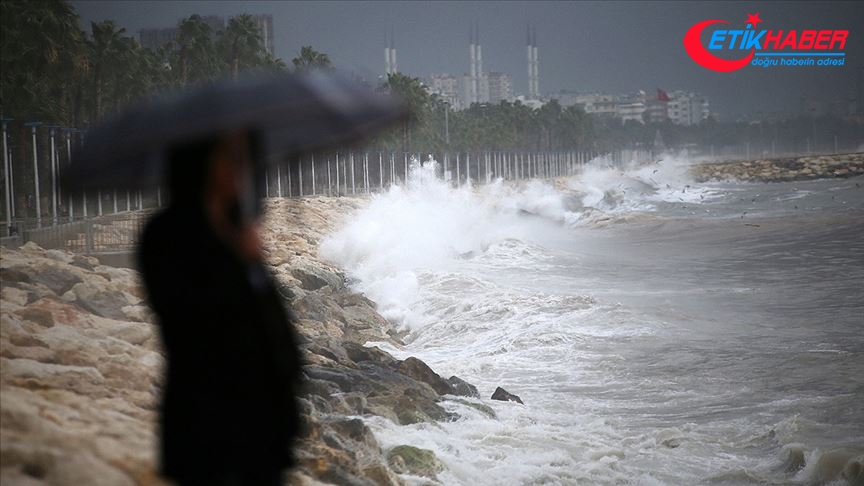 Meteorolojiden İzmir'in doğusu için rüzgar ve fırtına uyarısı