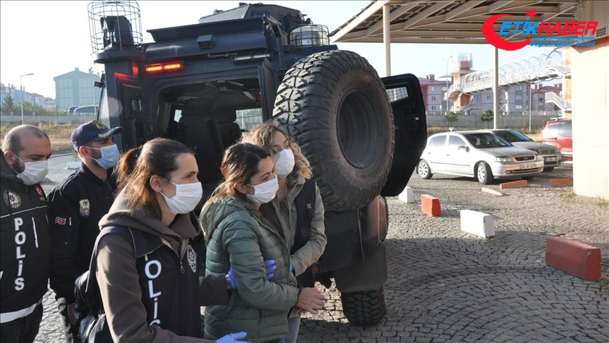 Kars merkezli operasyonda HDP'li belediye yöneticilerinin de arasında olduğu 19 kişi gözaltına alındı