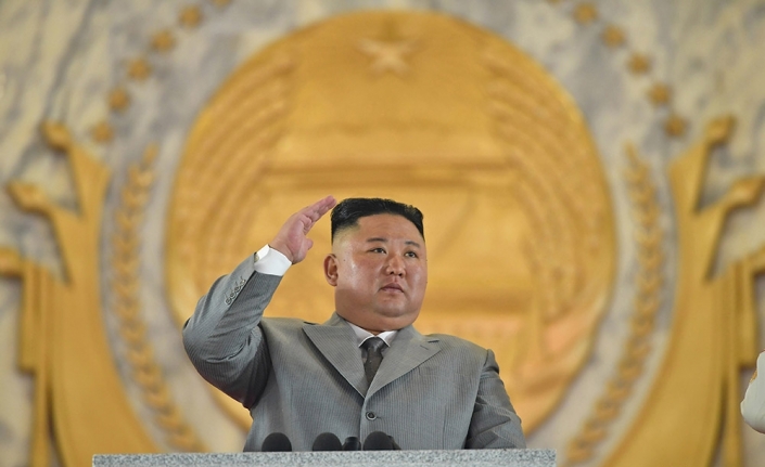 Kuzey Kore’de "kapitalist yaşam tarzını yansıtan" giyim ve saç modeli yasaklandı