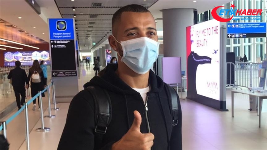 Trabzonspor'un transfer gündemindeki Vitor Hugo İstanbul'a geldi
