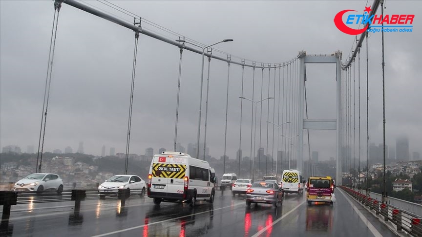 İstanbul'da yağışlı hava etkili oluyor