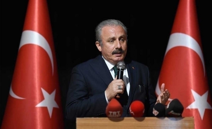 TBMM Başkanı Mustafa Şentop, Ankara Şehir Hastanesinde Covid-19 aşısı yaptırdı