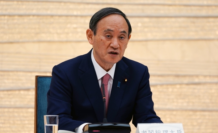 Japonya Başbakanı Suga kamuoyundan özür diledi