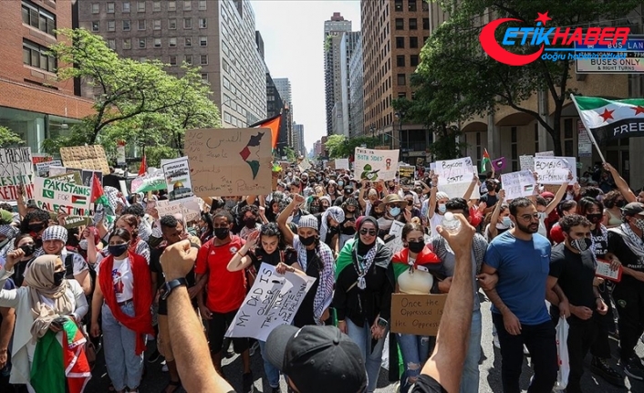 New York'taki İsrail Başkonsolosluğu önünde Filistin'e destek gösterisi