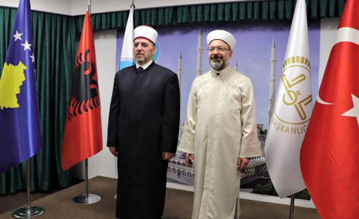 Diyanet İşleri Başkanı Erbaş, Kosova İslam Birliği’ni ziyaret etti