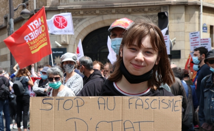Fransa’da aşırı sağa karşı Özgürlük Yürüyüşü düzenlendi