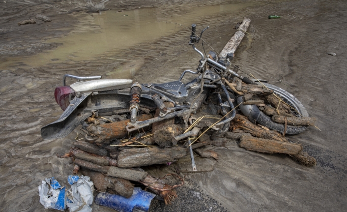 Nepal’i sel ve heyelan vurdu: 11 ölü, 25 kayıp