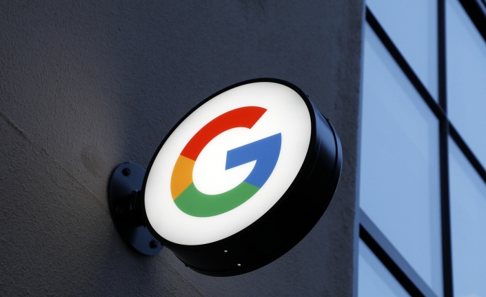 Google CEO'su Pichai: Toplum yapay zekanın hızla gelişmesine hazırlıklı olmalı