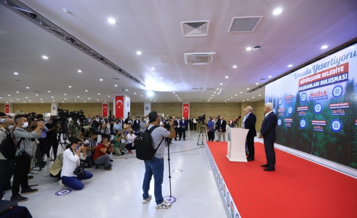 Kılıçdaroğlu, Muğla'da büyükşehir belediye başkanları toplantısının ardından açıklamalarda bulundu: