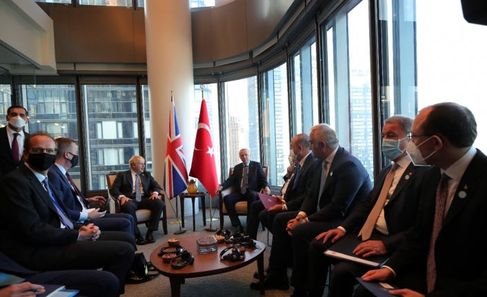 Cumhurbaşkanı Erdoğan, İngiltere Başbakanı Johnson’u kabul etti