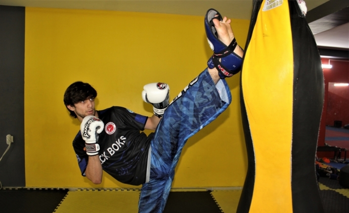 Türkiye şampiyonlukları bulunan kick boksçu Ferit, gözünü dünya şampiyonasına dikti: