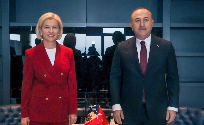 Bakan Çavuşoğlu, Özerk Yeri Başkanı Vlah ve Parlamento Başkanı Grosu ile görüştü