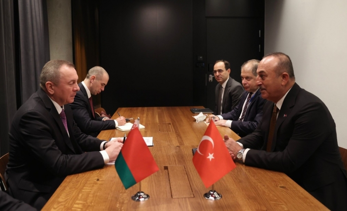 Bakan Çavuşoğlu, Belaruslu mevkidaşı Makei ile görüştü