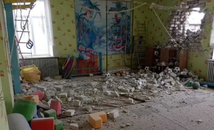 Ukrayna’nın doğusundaki Rusya yanlısı milisler anaokulunu vurdu