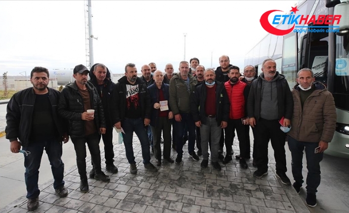 Yunanistan'da yangın çıkan feribottaki Türk vatandaşları Türkiye'ye getirildi