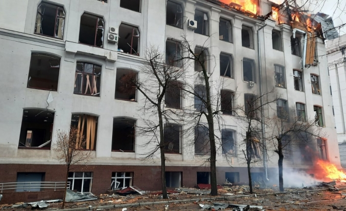 Harkov’da emniyet ve üniversite binası vuruldu