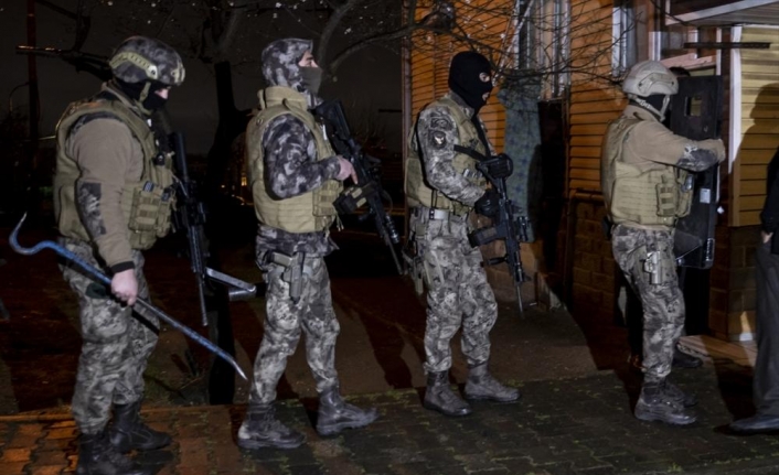 İstanbul'da uyuşturucu operasyonunda 25 adrese baskın yapıldı