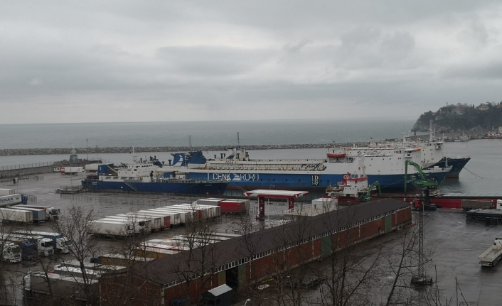 Ukrayna limanlarına giremeyen Ro-Ro gemileri Zonguldak limanına geri döndü