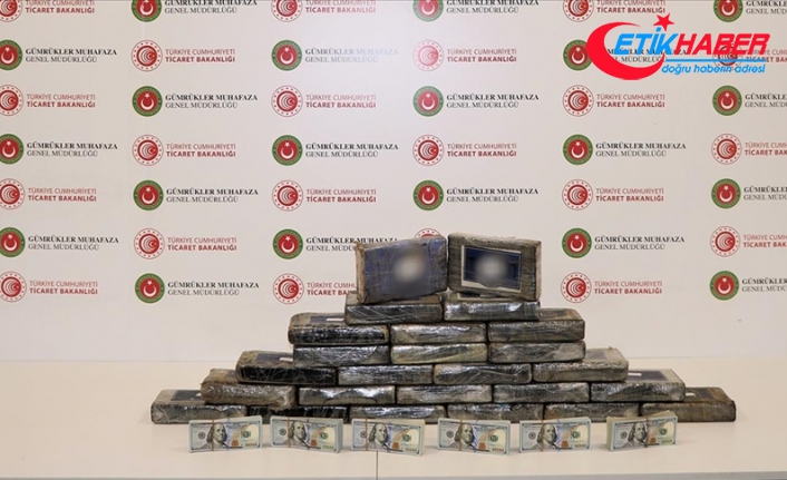 İstanbul Havalimanı'nda gerçekleştirilen 3 ayrı operasyonda 58 kilogram kokain yakalandı