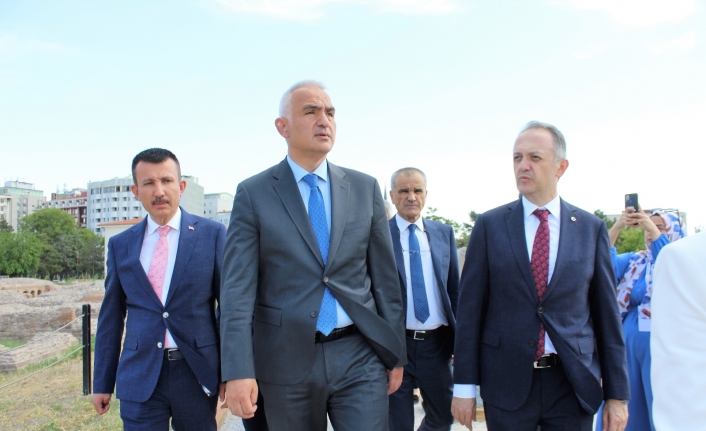 Kültür ve Turizm Bakanı Ersoy ‘Başkent Kültür Yolu Festivali’ rotalarını gezdi