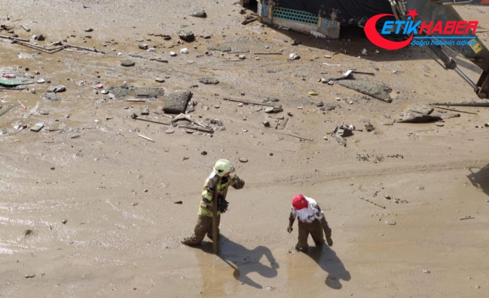 İran’daki sel felaketinin bilançosu: 44 ölü