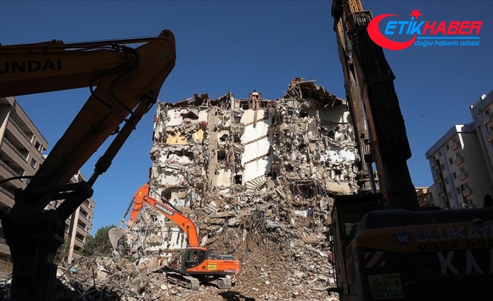 İzmir'deki depremde yıkılan Cumhuriyet Sitesi C Blok'a ilişkin davaya devam edildi