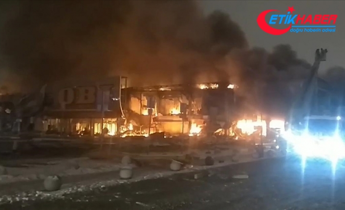 Moskova'da bir hipermarkette çıkan yangında 1 kişi öldü
