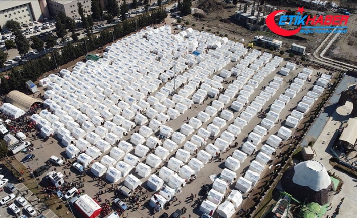 Adana, Hatay ve Osmaniye'de depremden etkilenenler "geçici barınma alanları" ve çadırlarda konaklıyor