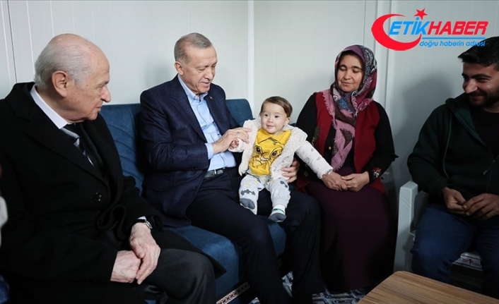 Cumhurbaşkanı Erdoğan ile MHP Lideri Bahçeli, Adıyaman'da konteyner kenti ziyaret etti