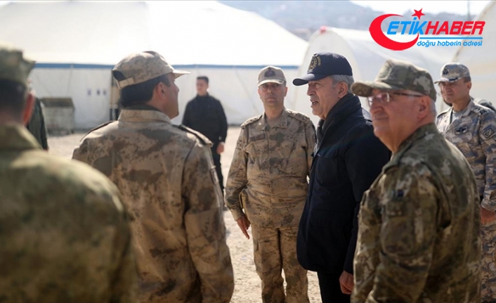 Milli Savunma Bakanı Akar, Hatay'da çadır kent ve Mehmetçik Okulu'nu ziyaret etti