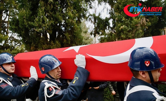 Şehit Albay Oğuzhan Adalıoğlu Eskişehir'de son yolculuğuna uğurlandı