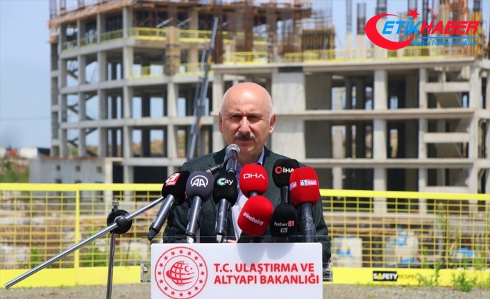 Bakan Karaismailoğlu, Trabzon Şehir Hastanesi şantiye alanında incelemede bulundu: