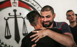 Hamas, Fetih Hareketi mensubu 5 tutukluyu serbest bıraktı