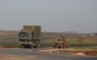 Hatay'a gelen komandolar ve askeri araçlar, sınır birliklerine sevk edildi
