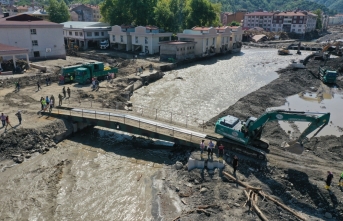 Bozkurt ilçesinde kurulan seyyar köprüden geçişler başladı