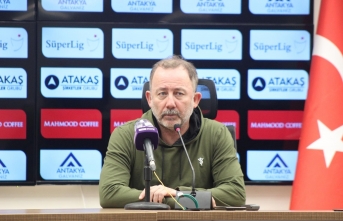 Beşiktaş Teknik Direktörü Sergen Yalçın: "Bahane üretmek istemiyorum tüm sorumluluk bana ait"