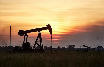 İran Petrol Bakanı: “Günlük 3 milyon varil ham petrol üretiyoruz“