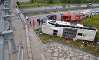 Çorum'da yolcu otobüsü üst geçitten düştü: 48 yaralı