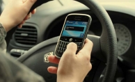 Türkiye'de iki kişiden biri araç kullanırken telefonla konuşuyor