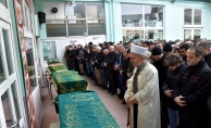 Almanya'da evinde ölü bulunan Türk ailenin cenazeleri Türkiye'ye gönderildi