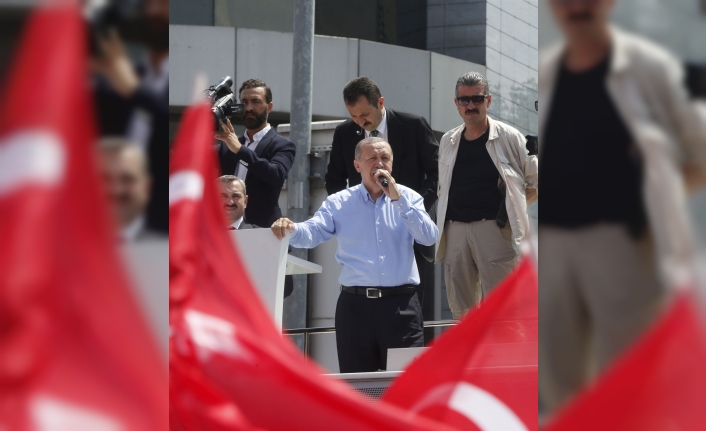 Cumhurbaşkanı Erdoğan: Terör örgütü ile bunlar el ele, kol kola yürümediler mi?